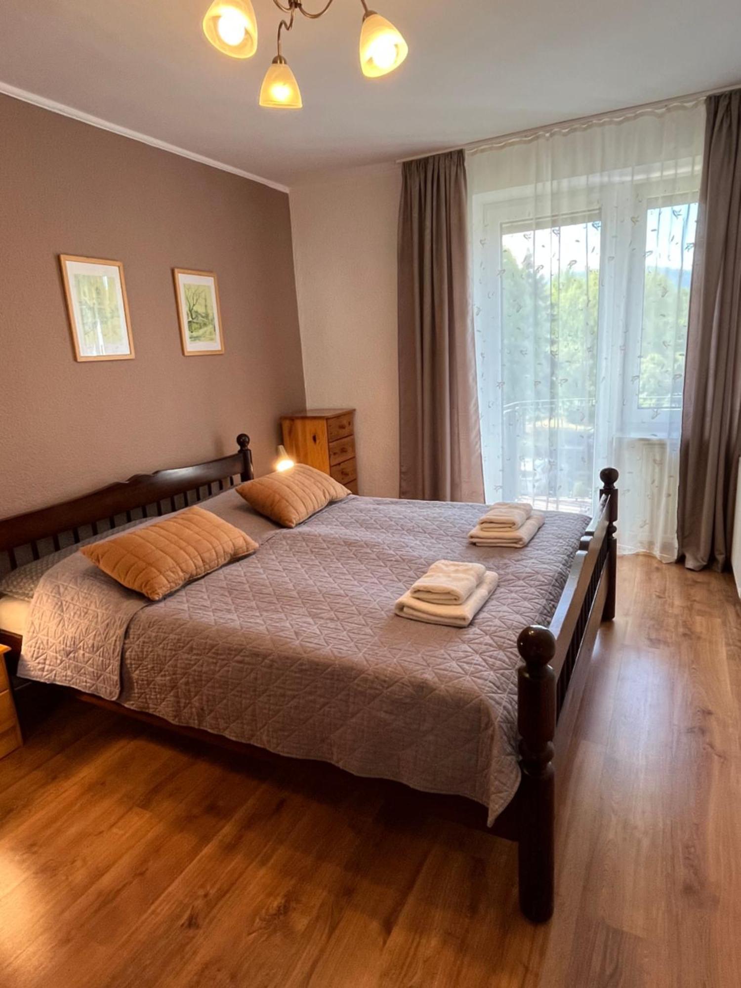 Sweet Home Cieplice Mountain View Apartament By The Main Park And Thermal Pools Jelenia Góra Kültér fotó